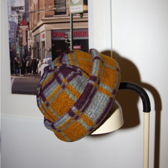 Lloyd Vancouver fleece hat. SOLD OUT online - Picture 3 of 3